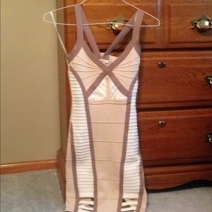 Arden B Brand Creme, White, & Tan Fitted Dress